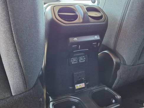 Used 2025 Jeep Wrangler Unlimited Sahara AWD/4WD image 22