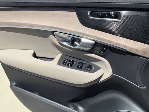New 2025 Volvo XC90 T8 Plus w/ Protection Package Premier image 16