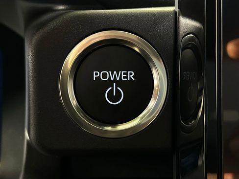 Certified 2025 Toyota 4Runner Limited image 24