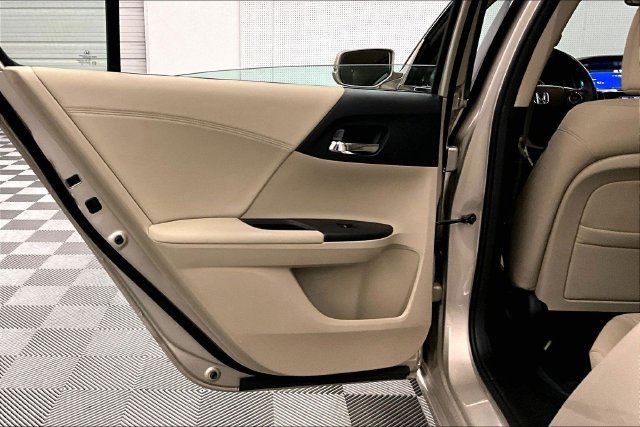 Used 2013 Honda Accord EX-L image 23