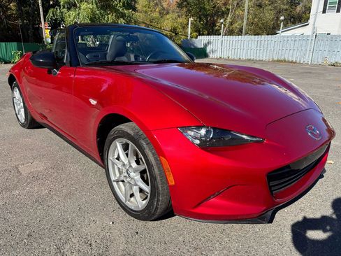 Used 2016 MAZDA MX-5 Miata Sport image 12