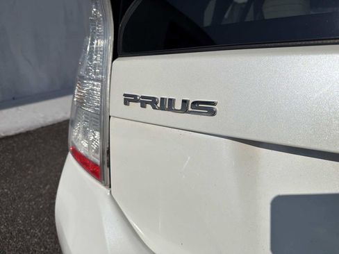 Used 2010 Toyota Prius One image 18