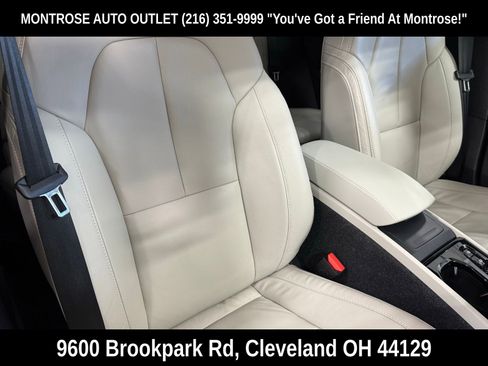 Used 2023 Volvo XC40 B5 Plus w/ Climate Package AWD/4WD image 49