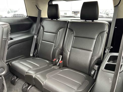 Used 2019 GMC Acadia Denali w/ GMC Pro Grade Package AWD/4WD image 25