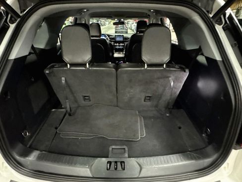 Used 2022 Ford Explorer Limited AWD/4WD image 24