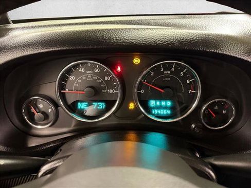 Used 2012 Jeep Wrangler Unlimited Rubicon w/ Connectivity Group image 10