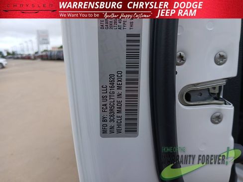 Used 2026 RAM 2500 Tradesman AWD/4WD image 11