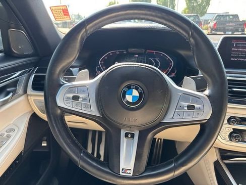 Used 2021 BMW 750i xDrive w/ Executive Package AWD/4WD image 17