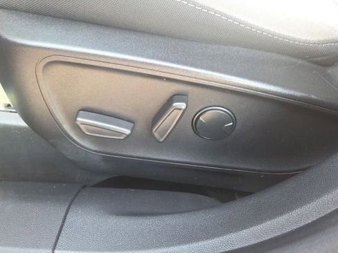 Used 2022 Ford Escape SE w/ Convenience Package FWD image 27