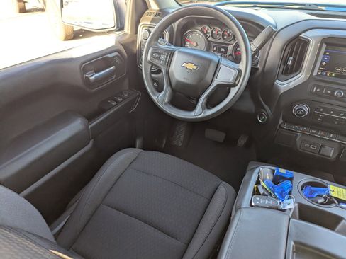 Certified 2022 Chevrolet Silverado 1500 Custom image 16