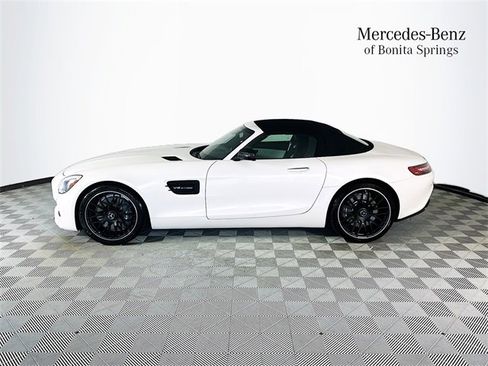 Used 2018 Mercedes-Benz AMG GT Roadster image 4