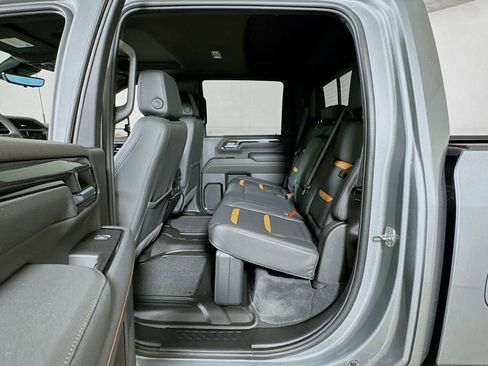 New 2026 GMC Sierra 2500 AT4 w/ AT4 Premium Plus Package AWD/4WD image 13