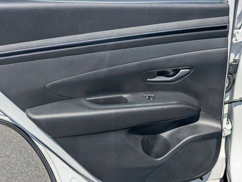 Used 2024 Hyundai Tucson SE FWD image 18