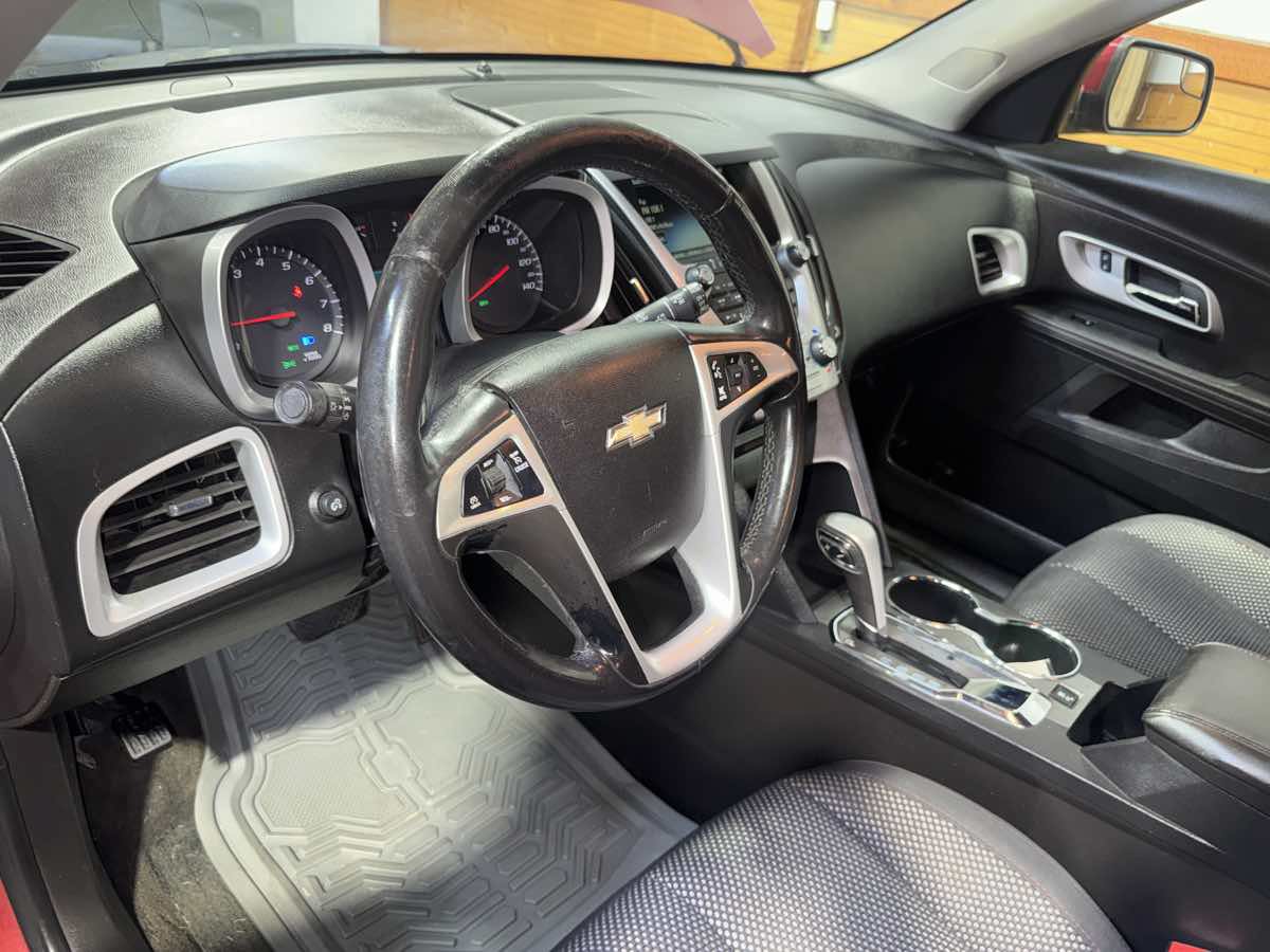 Used 2013 Chevrolet Equinox LT w/ Driver Convenience Package FWD image 16