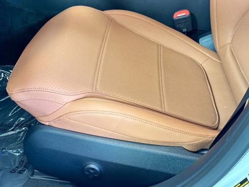 New 2026 Mercedes-Benz C 300 4MATIC Sedan image 17