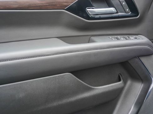 New 2026 Chevrolet Tahoe LS w/ LPO, Dark Essentials Package RWD image 18