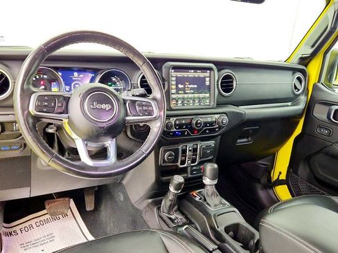 Used 2023 Jeep Wrangler Unlimited Sahara w/ Cold Weather Group AWD/4WD image 12