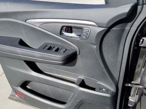 Used 2023 Honda Ridgeline RTL image 7