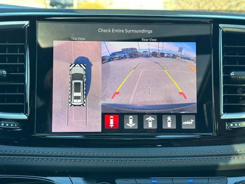 New 2026 Chrysler Pacifica Pinnacle AWD/4WD image 34