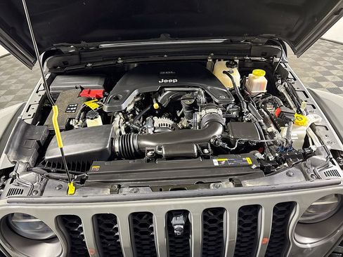 Used 2021 Jeep Gladiator Mojave AWD/4WD image 22