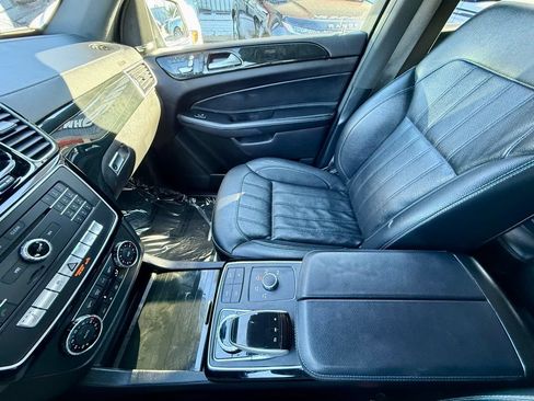 Used 2017 Mercedes-Benz GLS 450 4MATIC image 24