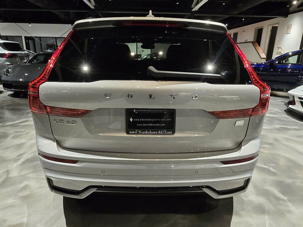 Used 2024 Volvo XC60 T8 Plus w/ Climate Package AWD/4WD image 6