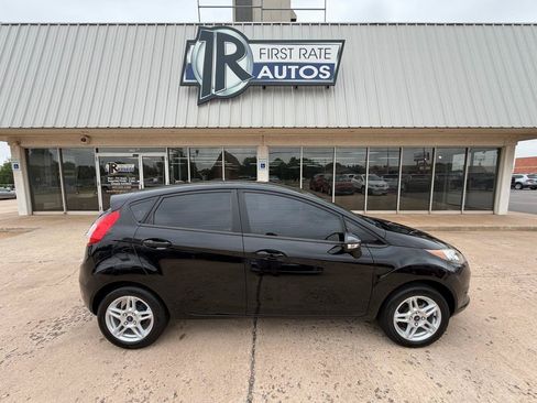 Used 2019 Ford Fiesta SE w/ Cold Weather Package FWD image 9