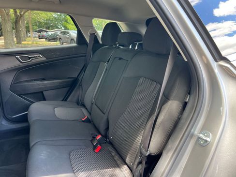 Used 2025 Kia Sportage LX FWD image 36