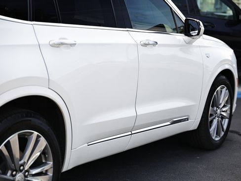 Used 2024 Cadillac XT6 Premium Luxury w/ Technology Package image 8