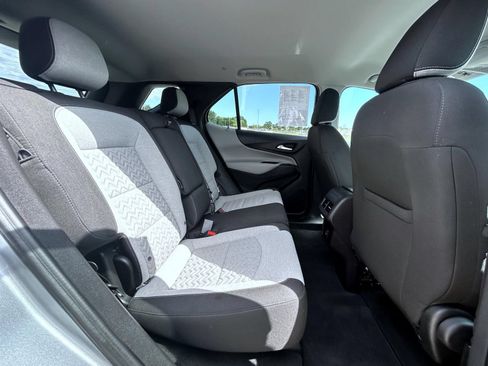 Certified 2024 Chevrolet Equinox LS w/ LS Convenience Package AWD/4WD image 19