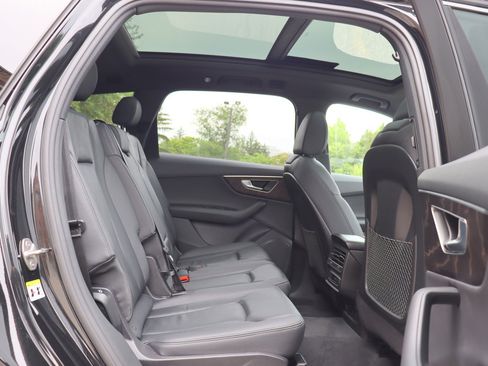 Used 2023 Audi Q7 2.0T Premium AWD/4WD image 17