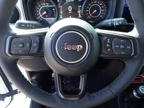 New 2025 Jeep Gladiator Willys image 11