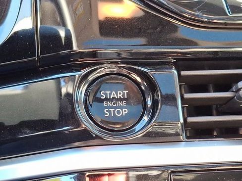 New 2025 Nissan Pathfinder SL image 22