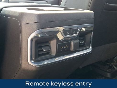 Used 2022 GMC Sierra 2500 AT4 w/ AT4 Premium Plus Package AWD/4WD image 22
