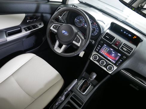 Used 2016 Subaru Crosstrek 2.0i Limited w/ Popular Package #2 image 9