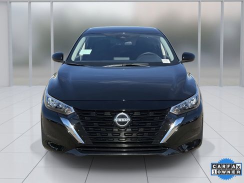 Certified 2025 Nissan Sentra S image 9