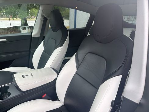 Used 2023 Tesla Model Y Long Range AWD/4WD image 15
