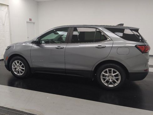 Used 2023 Chevrolet Equinox LT FWD image 3