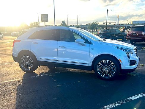 Used 2018 Cadillac XT5 Premium Luxury FWD image 4