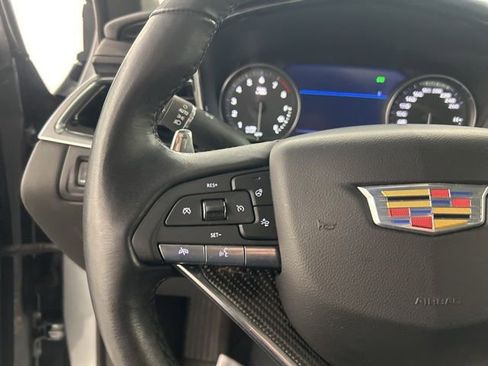 Used 2024 Cadillac XT6 Sport w/ Technology Package image 11