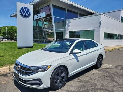 Certified 2024 Volkswagen Jetta SE w/ Panoramic Sunroof Package