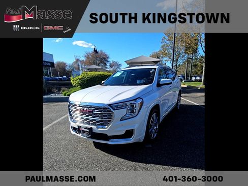 Used 2023 GMC Terrain Denali AWD/4WD image 1