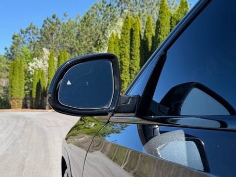 Used 2023 BMW X6 M50i w/ Executive Package AWD/4WD image 24