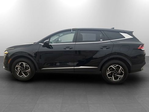 Used 2025 Kia Sportage LX image 10
