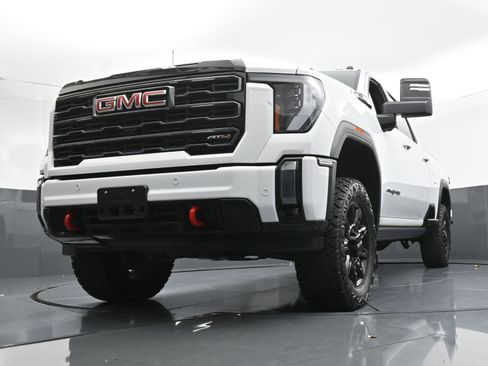 Used 2024 GMC Sierra 2500 AT4 w/ AT4 Premium Plus Package image 23
