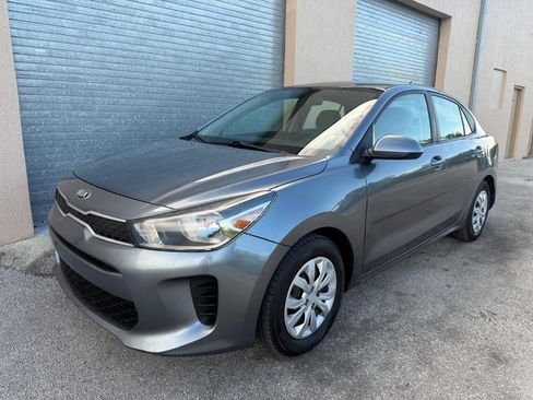 Used 2019 Kia Rio S FWD image 2
