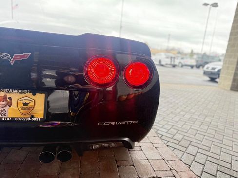Used 2007 Chevrolet Corvette Coupe w/ Preferred Equipment Group image 12