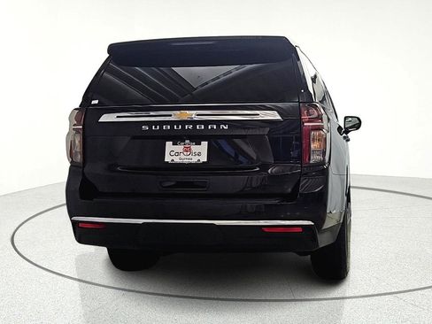 Used 2021 Chevrolet Suburban LS image 8