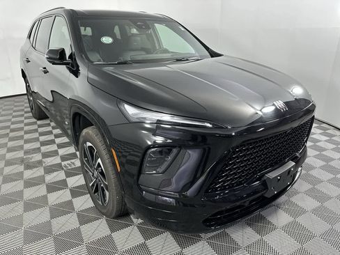 Used 2025 Buick Enclave Sport Touring image 2