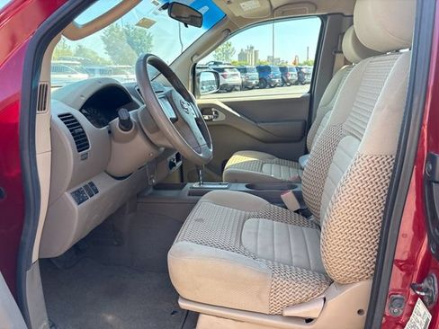 Used 2009 Nissan Frontier SE w/ SE Value Truck Pkg AWD/4WD image 10